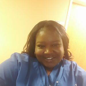 Meet your Posher, Dominique